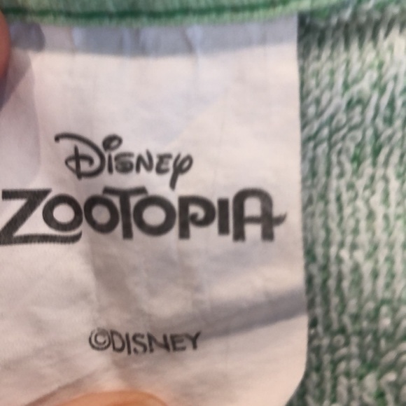 Disney Zootopia Judy  Hopps Bunny Nick Wilde Fox Flash Sloth Beach Towel - Picture 8 of 10